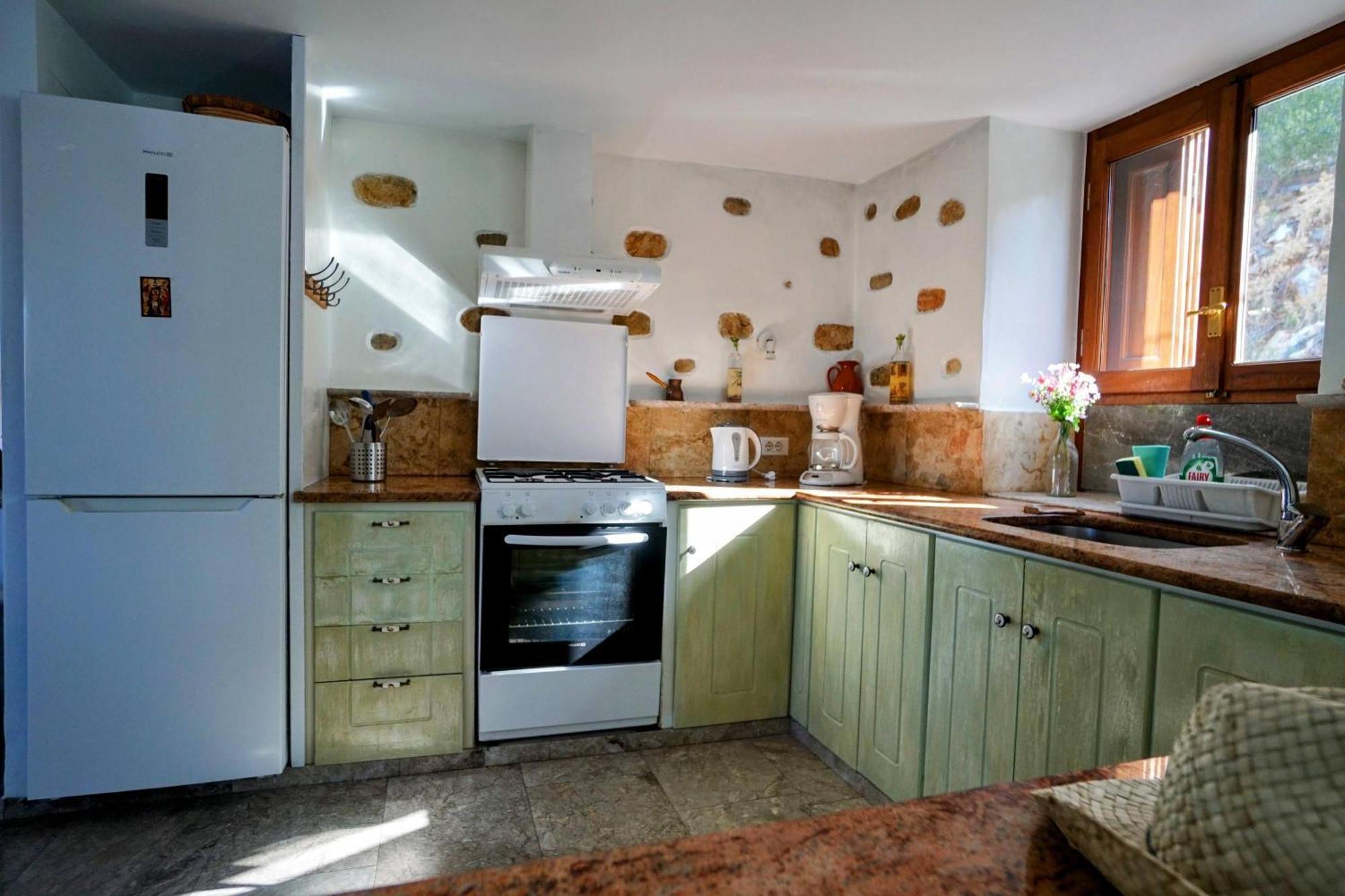 Petalo House Apartment Sými Luaran gambar