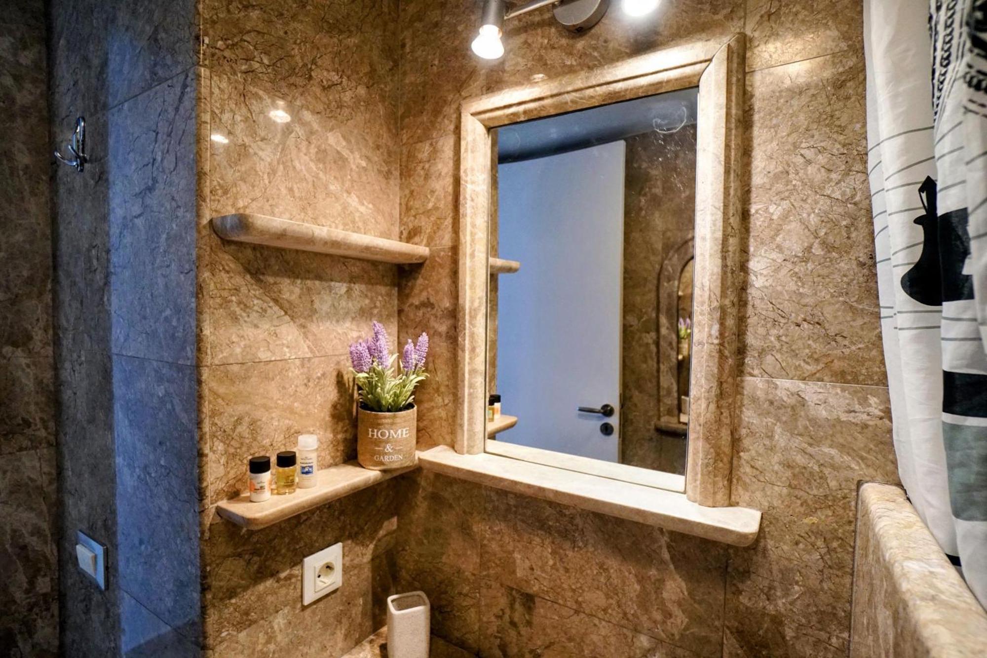 Petalo House Apartment Sými Luaran gambar