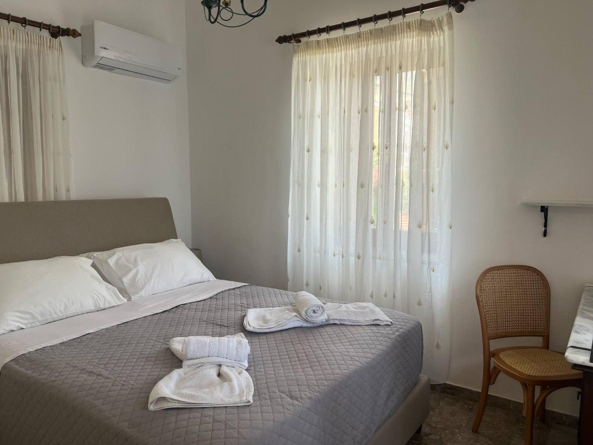 Petalo House Apartment Sými Luaran gambar